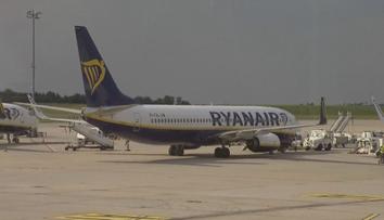 Spor Kiwi vs. Ryanair řešil i Ústavní soud. Lidé se stále bojí o své letenky