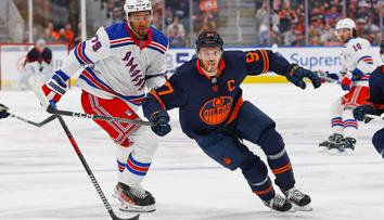 McDavid opět překonal hranici 100 bodů! Oslavy ale překazila ostudná porážka