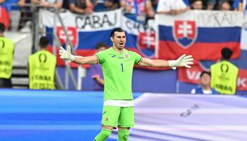 Exsparťanský brankář Nita nadchnul gestem fair play, pomohl Hanckovi