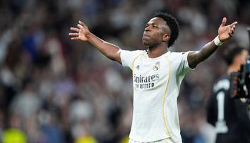 Madridské derby ovládl Real. Obrat nastartoval Hanckův penaltový faul
