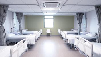 Německo připravuje nemocnice na útok. Každý den mají ošetřovat tisíc vojáků