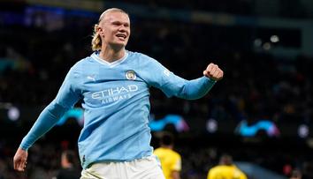Haaland splnil slib. Gól slavil jako legenda Chelsea
