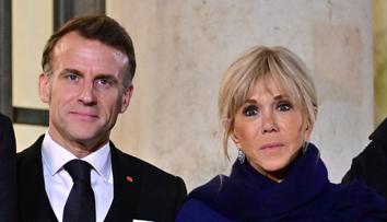 Tvrdili, že se Macronová narodila jako muž. Soud potrestal deset lidí