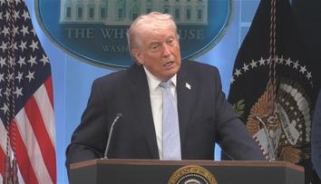 Trump dal Íránu další ultimátum. Otevřete Hormuz, jinak vás zničíme, hřmí