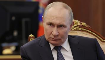 Putin drasticky porušuje vlastní příměří. Ukrajina hlásí stovky útoků a mrtvé