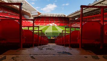 Přestupová divočina. Liverpool vytvořil dva rekordy, utratil přes 12 miliard korun