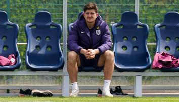Hvězda Manchesteru na MS chybí, místo toho má brigádu za pultem