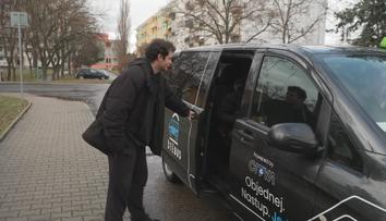 Litoměřice zavádějí dopravu na zavolání. Minibus přijede podle objednávky