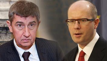 Bez diety a s dárky na poslední chvíli. To jsou Vánoce politiků