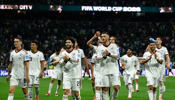 Mexiko–Ekvádor ON-LINE: Začátek utkání opožděn. Uspějí domácí opět na Aztéckém stadionu?