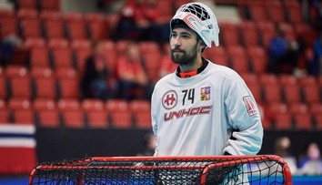 Obrovský fanoušek Slavie a obdivovatel Bradyho, to je repre gólman Bauer