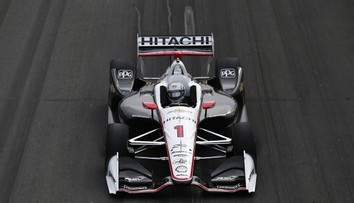 Domácím hvězdám vypálil rybník Newgarden. Jezdce potrápil déšť