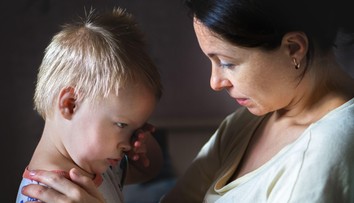 Matka si myslela, že si syn oholil vlasy. Lékaři mu odhalili nevyléčitelnou nemoc