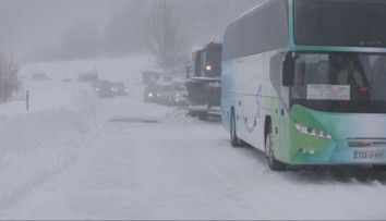 Balkán sužuje sníh. Desetitisíce domácností jsou bez elektřiny