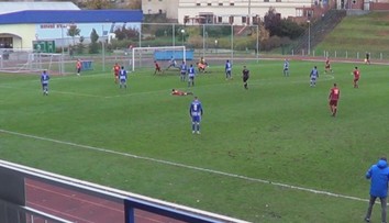 Tohle nedal? Fotbalista krajského přeboru netrefil prázdnou bránu