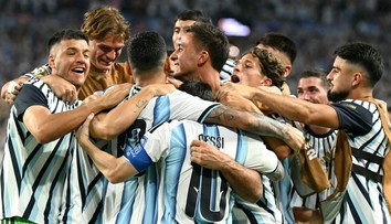 Senzace byla blízko! Argentina udolala Kapverdy po přestřelce až v prodloužení