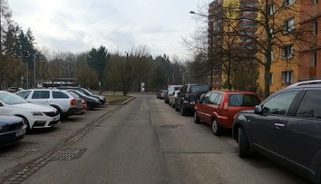 V českých městech chybí parkovací místa. Problémy jsou hlavně na sídlištích