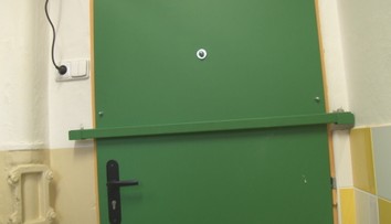 Chebská školka se připravuje na útok střelce. Další mají následovat