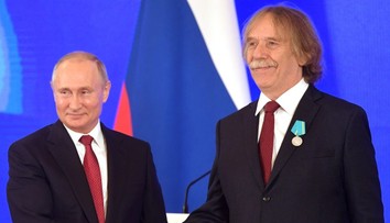 Nohavicovi zakazují kvůli Putinovi zpívat. Zbytečné kádrování, říká kritik. ANKETA