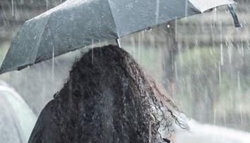 Českem se ženou velmi silné bouřky. ČHMÚ varuje před krupobitím a vichrem