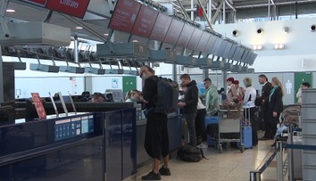 Z Blízkého východu přiletěl poslední repatriační let. Češi tam ale létají dál