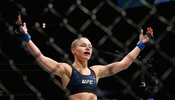 UFC zápasnice vyráží do boje proti komunismu: Lepší být mrtvá než rudá