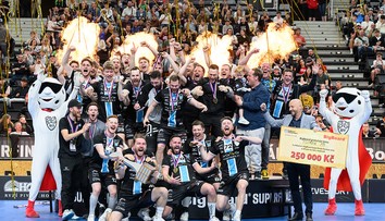 Mladá Boleslav se vrátila na florbalový trůn. Opět se přepisoval divácký rekord