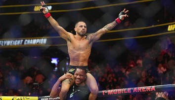 UFC 310: Pantoja rychle porazil debutanta a potřetí obhájil titul