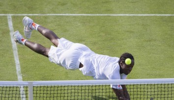 VIDEO: Velká paráda! Létající Monfils zachránil rybičkou ztracený fiftýn