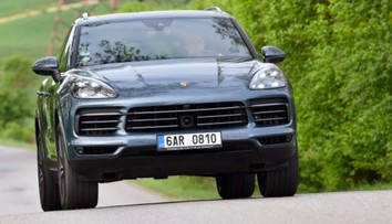 Nový Cayenne: Úžasné SUV s atmosférou 911. Ale ta cena!