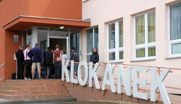 Covid v Klokáncích. Úřad nepovolil testování, říká Fond ohrožených dětí
