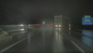Jana ohrozil na dálnici couvající kamion. Podobných incidentů jsou stovky
