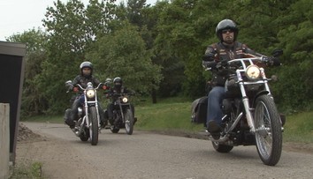 Německo rozjelo razii na motorkářské gangy. Do akce vyrazilo 1 200 policistů