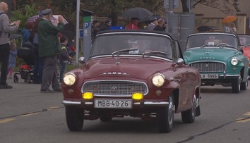 Padesátka unikátů. Automobiloví veteráni se rozloučili s letní sezónou