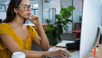 ShopaholicAdel, Nerudová a houby. Podívejte se, co Češi nejčastěji googlí