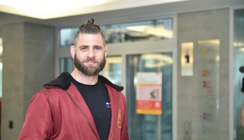Procházka zaskočil reportérku. Řekl, kolik zvládne piv a které má nejradši