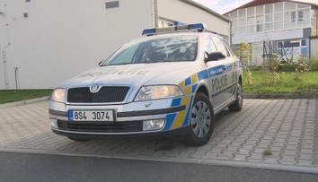 Policie dopadla podezřelého z vraždy izraelského podnikatele. Šíří se spekulace
