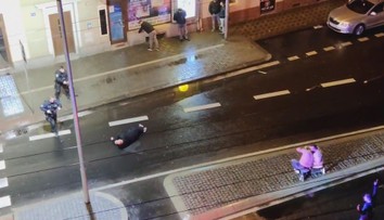 Bitka v Teplicích vyústila ve výstřel. Rváče zastavil až příjezd policie