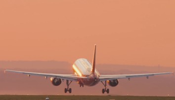 Nebe nad Českem plné. Řízení letového provozu hlásí rekordy, počet letů přesáhl 360 tisíc