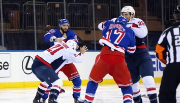 Rvačky i dojetí v NHL: Rangers se mstili, Oshie dal hattrick po smrti otce