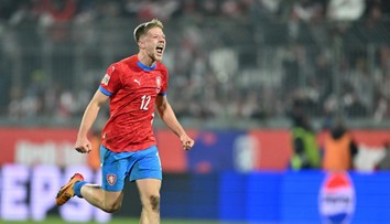 Červovi hrozila amputace nohy. O děsivém zranění promluvil jeho otec