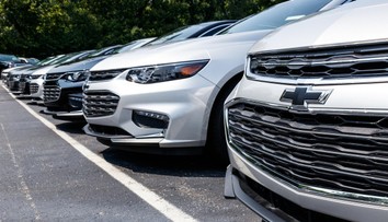 Obří pokuta pro americkou automobilku. Roky tajila vážnou závadu svých motorů