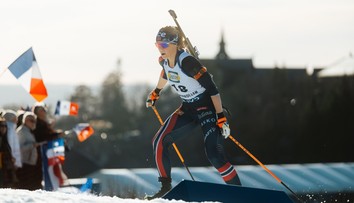 Šok pro norský biatlon. Hvězda musela na urgentní operaci, podpořila ji i Davidová