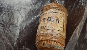 Na policii v Nejdku přišla 85letá důchodkyně. Vytáhla z kabelky granát