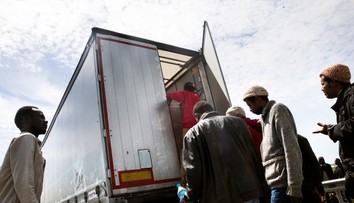 Útoky migrantů na české kamiony: Řidičům hrozí pokuty i po šesti letech