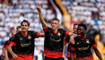 Slavia opět nadělovala, odnesl to Baník. Liberec po zkratech Kušeje a Hodouše padl