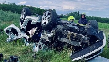 Tragická nehoda na Slovensku. Při čelním střetu zemřela řidička a její babička