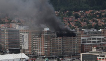 Ve Zlíně hoří bývalý baťovský areál. Hasiči vyhlásili třetí stupeň poplachu