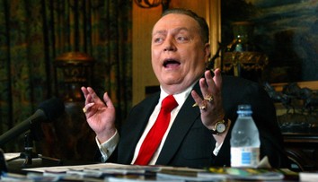 Zemřel rebel a pornografický magnát Larry Flynt, bylo mu 78 let