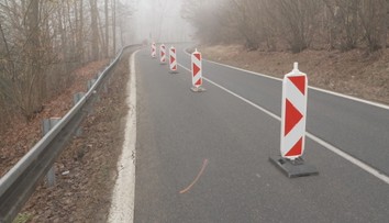 Rekonstrukce mezi Brodem a Žďárem se prodraží. Problémy způsobil svah
